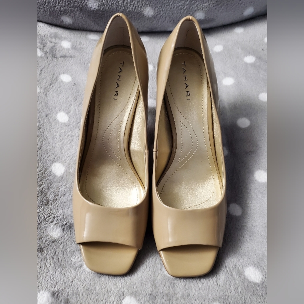 Brand New Tahari peep toe heels